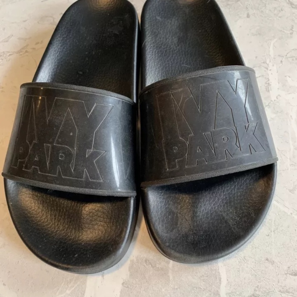 Black Ivy Park Slides Size 6
